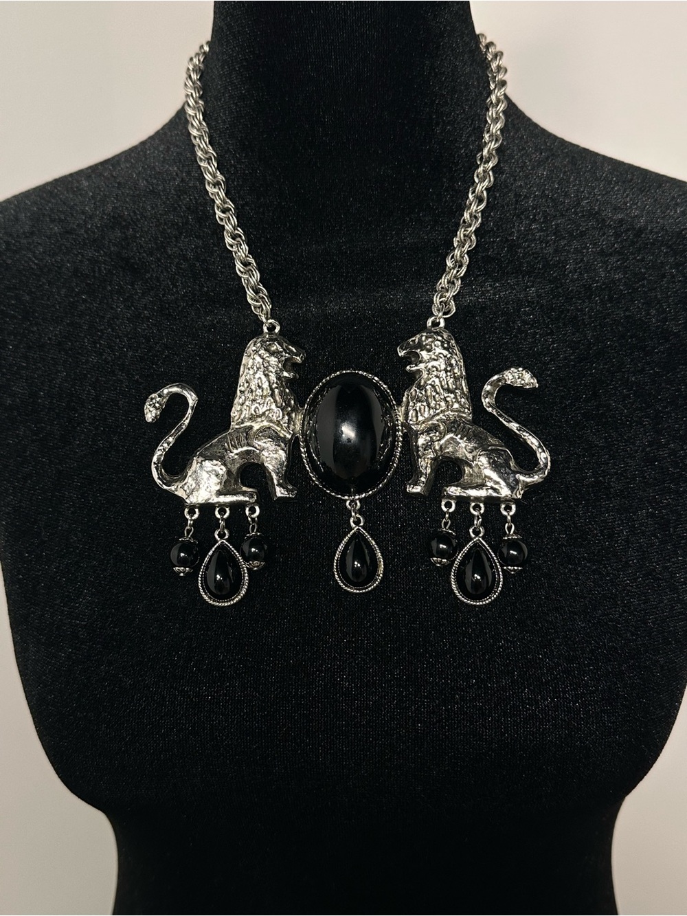 Vintage Donald Stannard Twin Lion Necklace